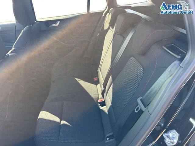 Ford Focus EcoBoost ST Line Style Wagon