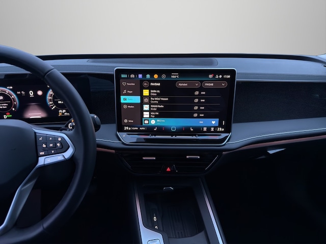 Volkswagen Passat 1.5 eTSI Business Variant