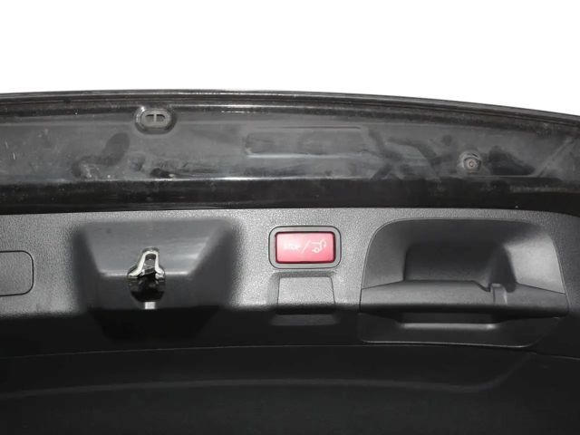 Mercedes-Benz CLA 180 AMG Line Shooting Brake