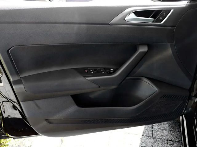 Volkswagen Taigo 1.5 TSI DSG R-Line