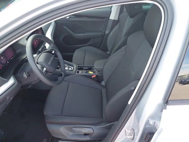 Skoda Octavia Essence TSI mHEV DSG