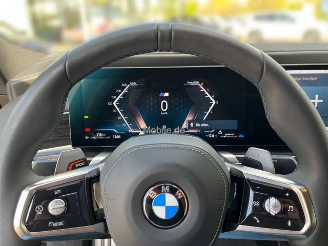 BMW 740 740d M-Sport Sedan xDrive