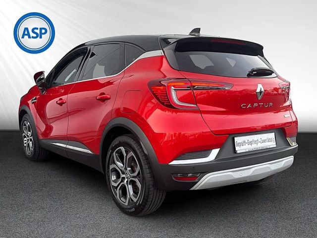 Renault Captur E-Tech EDC Intens