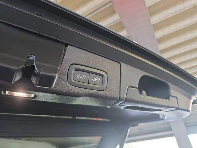 Volvo XC60 Dark Plus