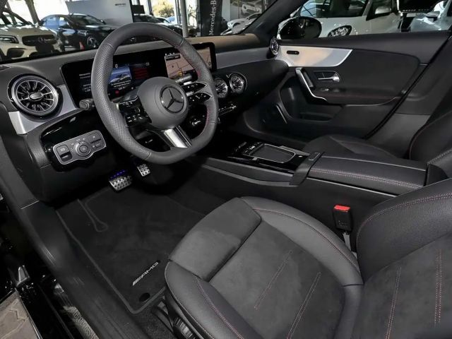 Mercedes-Benz A 200 AMG Line