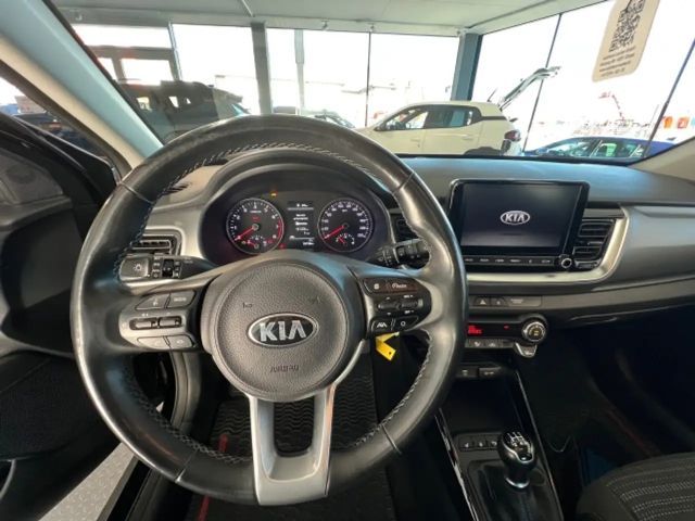 Kia Stonic Silber