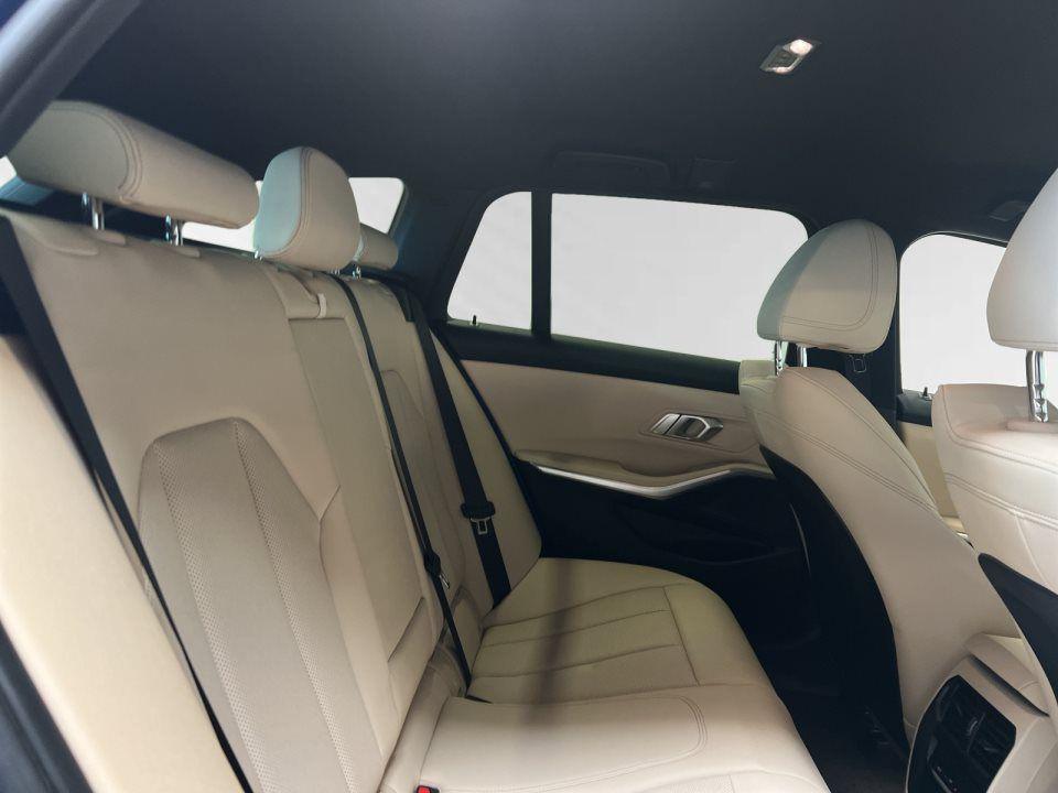 BMW 330 330e Touring