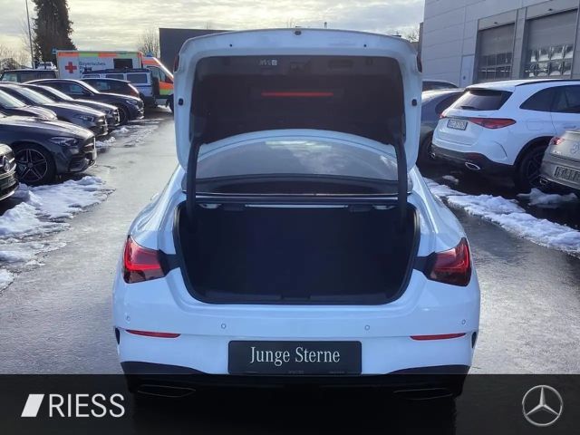 Mercedes-Benz CLA 200 AMG Line Coupé