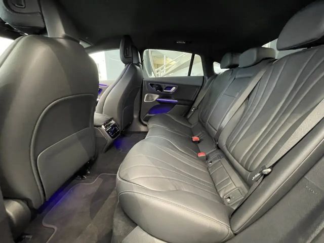 Mercedes-Benz EQE 350 Premium Sedan