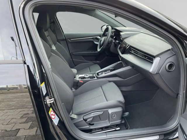 Audi A3 35 TFSI S-Line Sedan Sportback