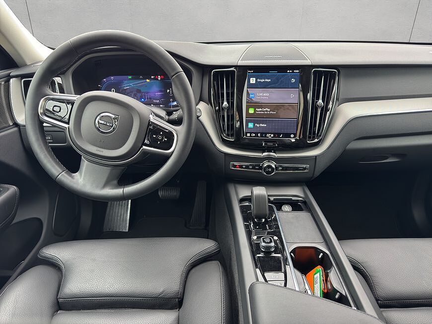 Volvo XC60 Dark Plus