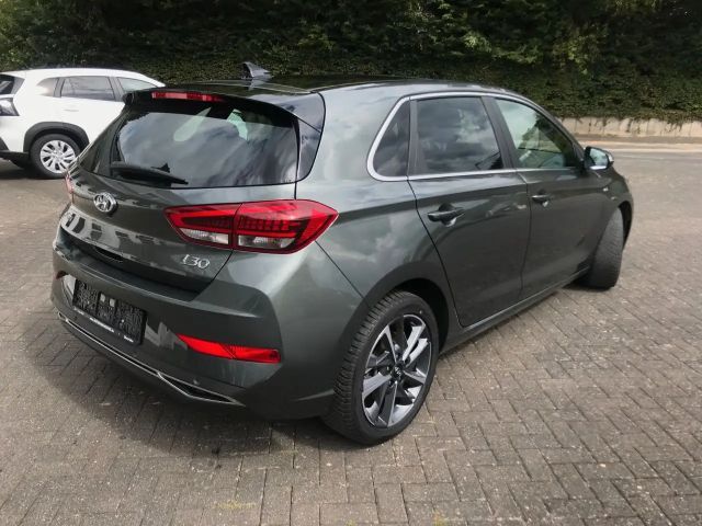 Hyundai i30 Hybrid Prime
