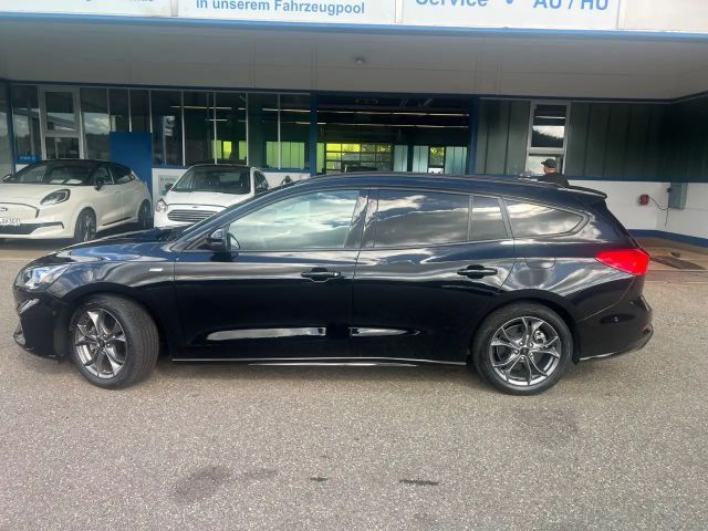 Ford Focus ST Line Wagon
