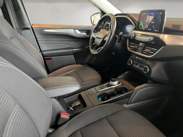 Ford Kuga AWD Hybrid Titanium