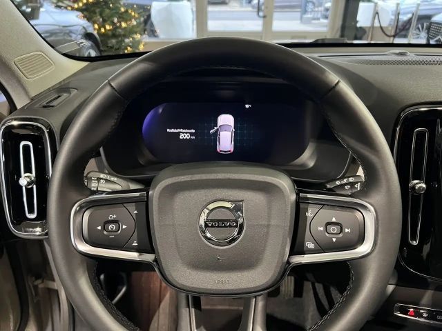 Volvo XC40 Dark Plus