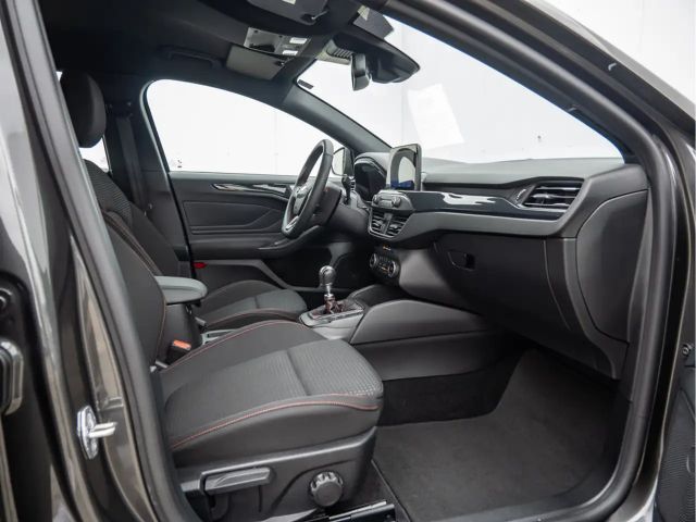 Ford Focus ST Line Wagon