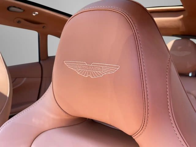 Aston Martin DBX 707 MY25 Full Carbon