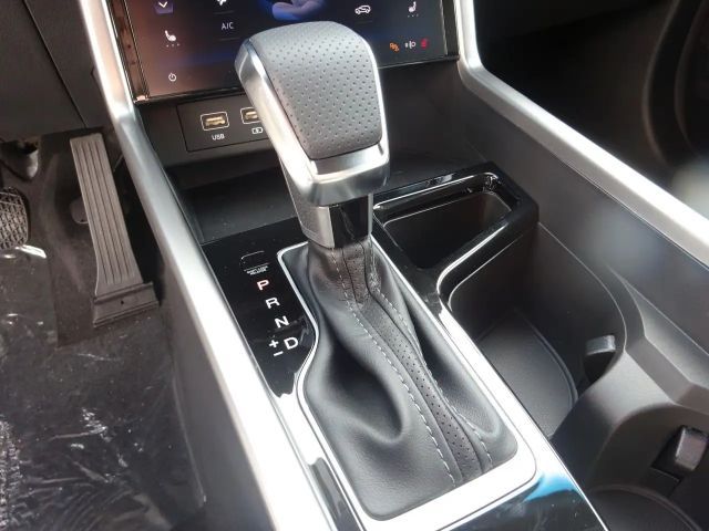 SsangYong Torres 2WD Quartz