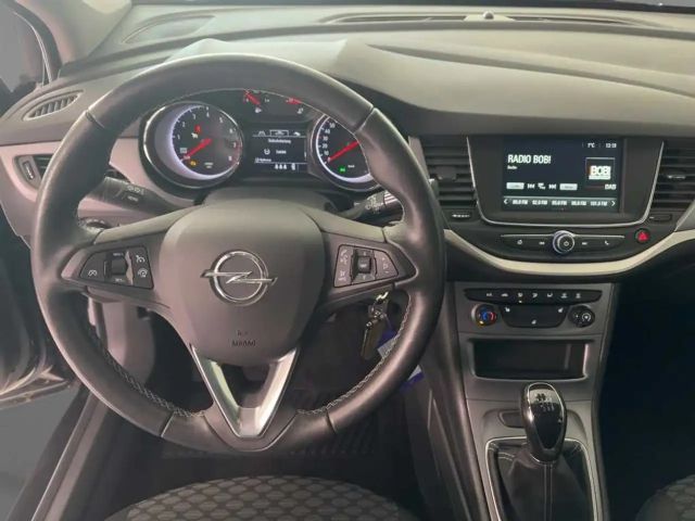 Opel Astra 1.2 Turbo Edition Sports Tourer