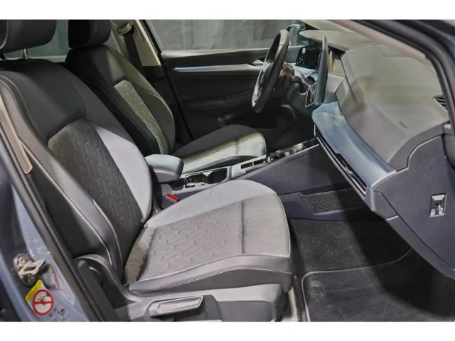 Volkswagen Golf 1.5 eTSI Life Variant