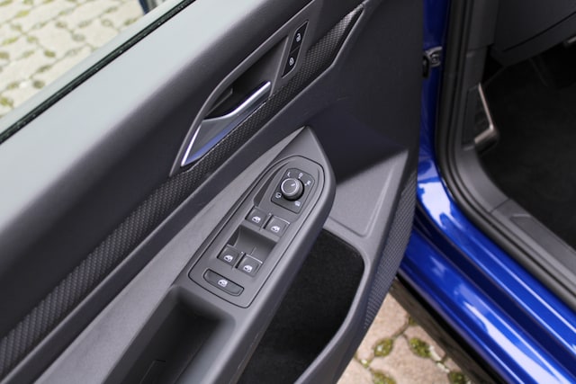 Volkswagen Golf 1.5 eTSI DSG IQ.Drive