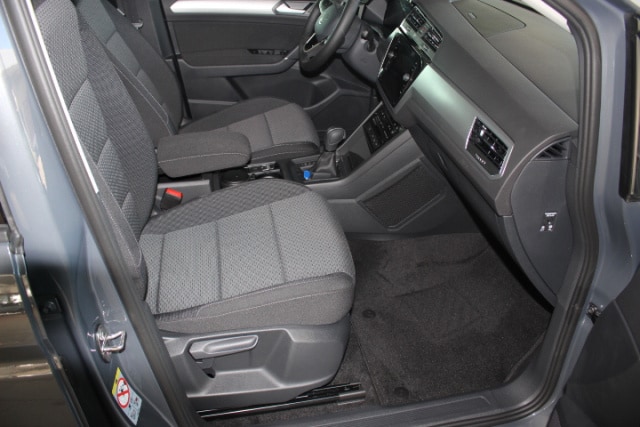 Volkswagen Touran Touran 1.5 TSI DSG Comfortline AHK, RFK, R2D,