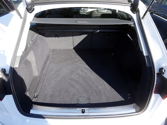 Audi A4 40 TFSI Avant S-Tronic