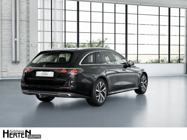 Mercedes-Benz E 300 AVANTGARDE Estate