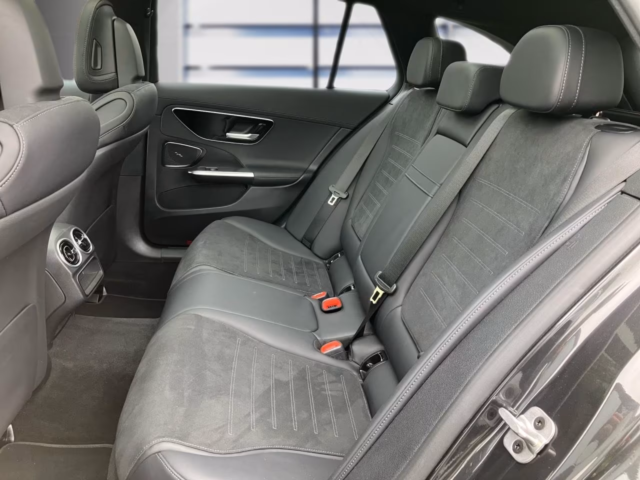 Mercedes-Benz C 220 4MATIC AMG Line C 220 d Estate