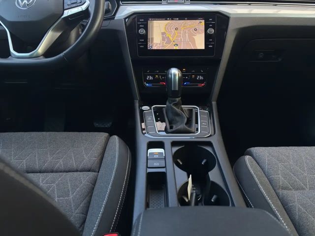 Volkswagen Passat 1.5 TSI Business DSG Variant