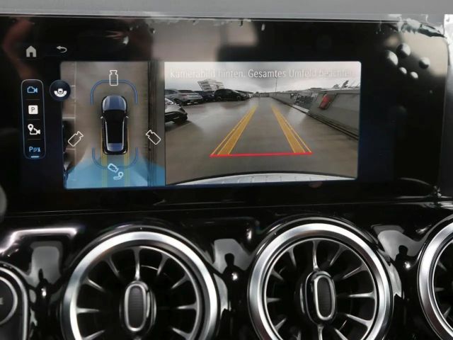 Mercedes-Benz GLA 180 AMG Line