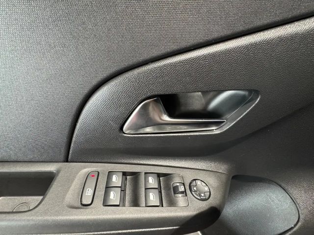 Opel Corsa F 1.2 Edt. Fin ab 2,99% Navi+SHZ+Kam.+PDC