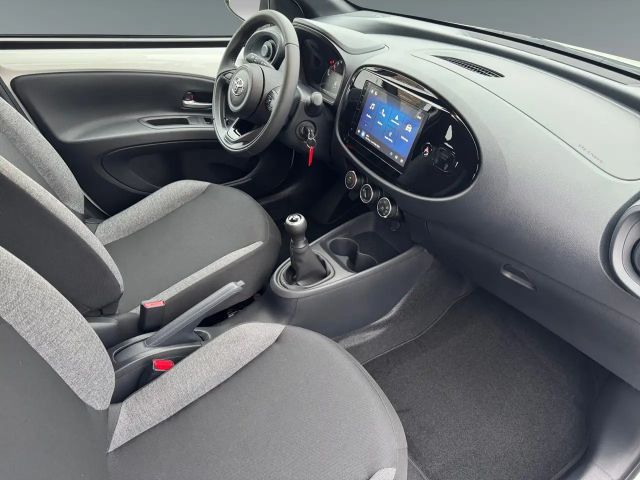 Toyota Aygo X Hatchback Play