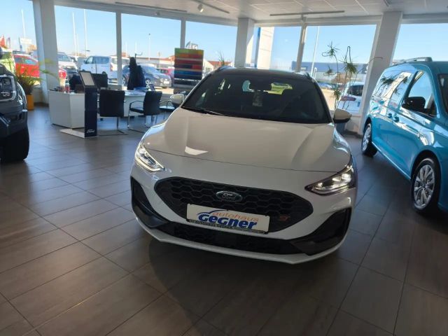 Ford Focus ST Line Wagon