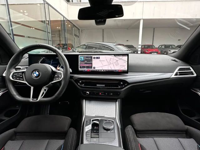 BMW 330 330d M-Sport Touring xDrive