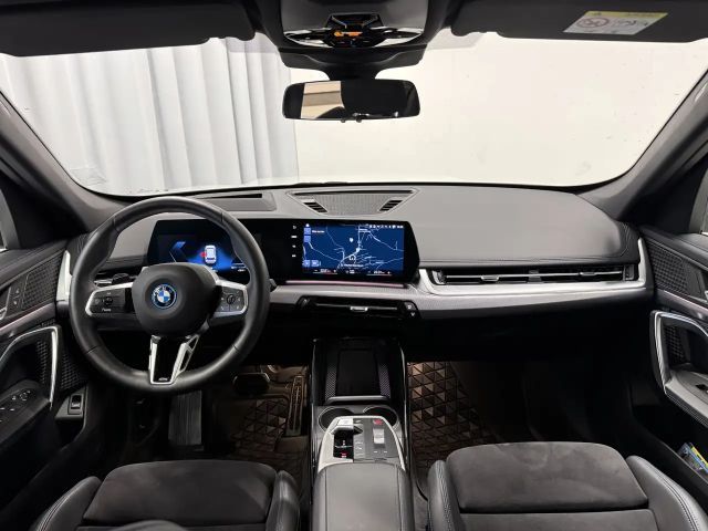 BMW iX1 xDrive30