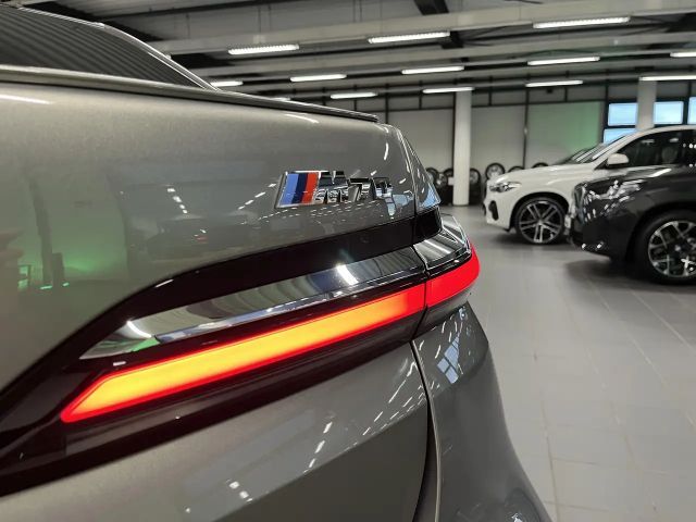 BMW i7 M-Sport M70 Sedan xDrive