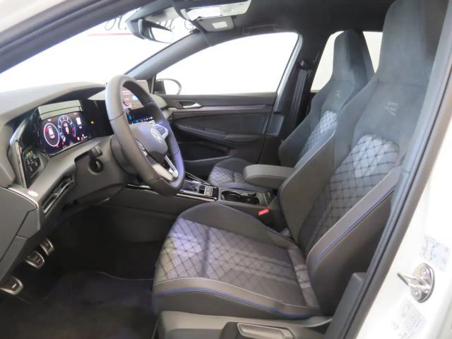 Volkswagen Golf Sport