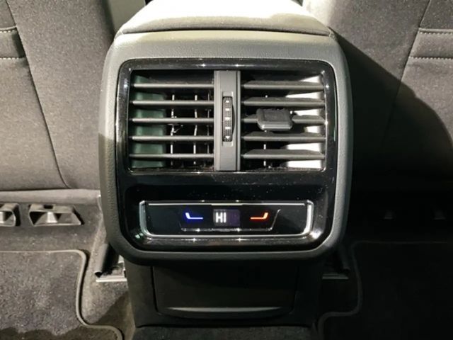 Volkswagen Passat 2.0 TDI Business DSG Variant