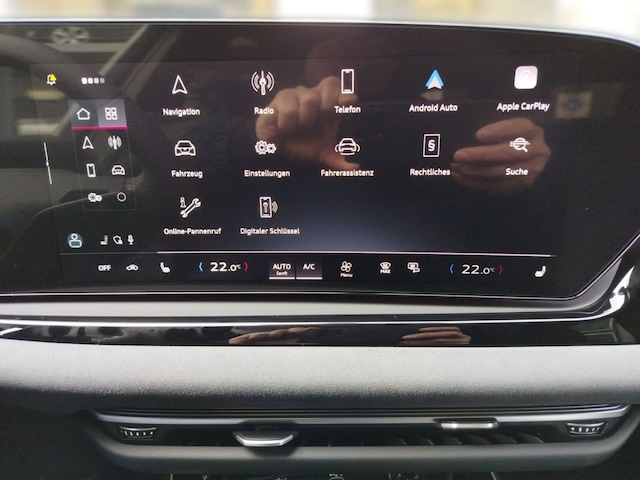 Audi A6 Avant Quattro S-Tronic