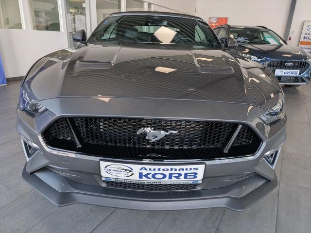 Ford Mustang Convertible GT 5.0 V8