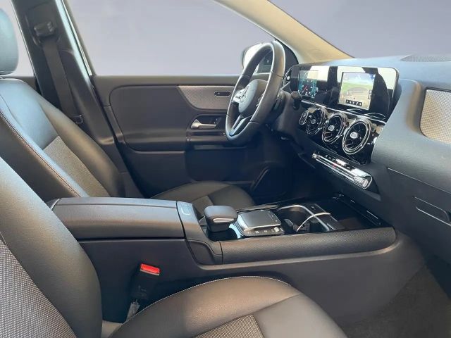Mercedes-Benz GLA 180 GLA 180 d