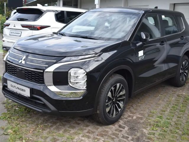 Mitsubishi Outlander 2.4L Polar,Sitzheizung,Standheizung
