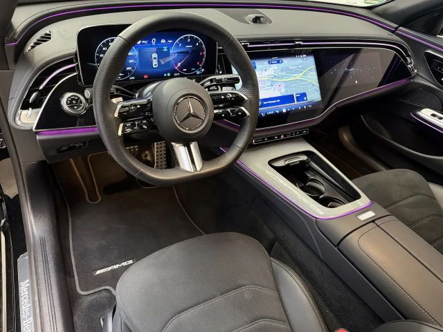 Mercedes-Benz E 220 AMG Line E 220 d Sedan