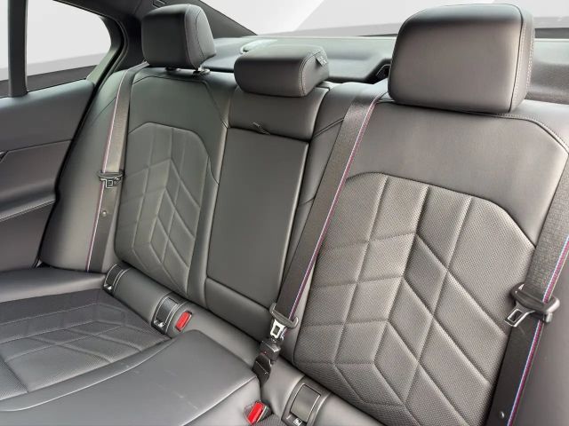 BMW 520 520d M-Sport Sedan