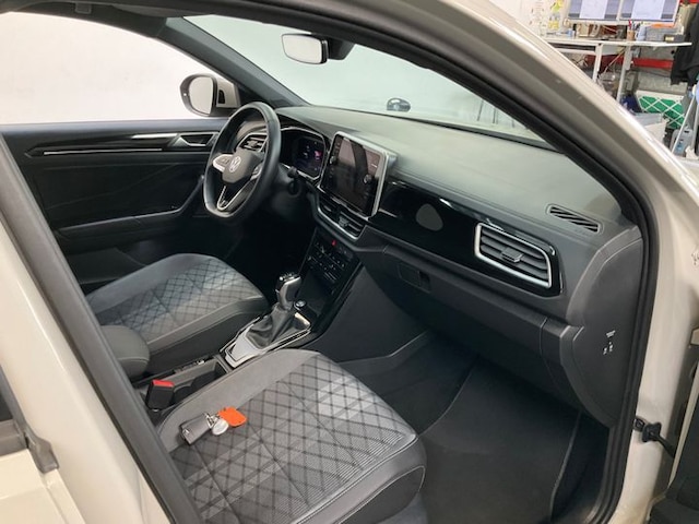 Volkswagen T-Roc T-ROC 1.5 E2 R-L  BT110 TSID7F