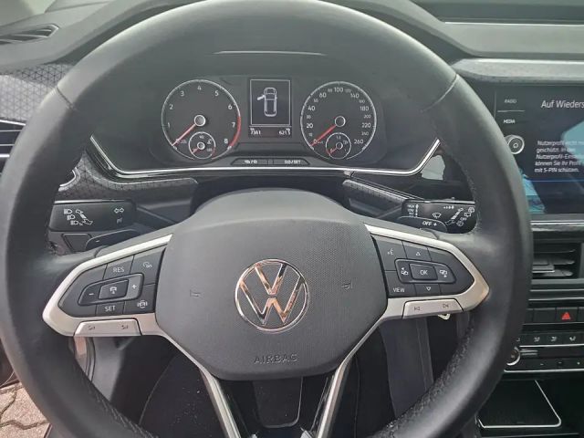 Volkswagen T-Cross Style
