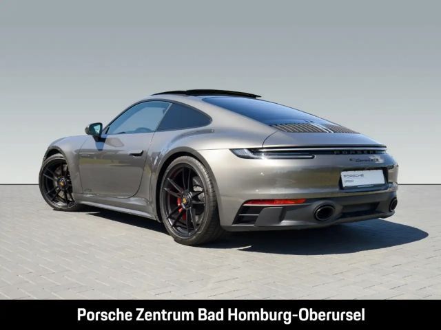 Porsche 992 Carrera Coupé GTS