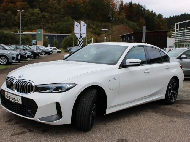 BMW 330 330e M-Sport Sedan