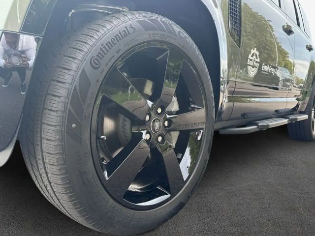 Land Rover Defender 110 D300 Dynamic HSE